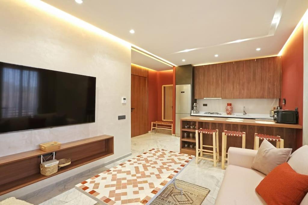 Brand New And Stylish Location